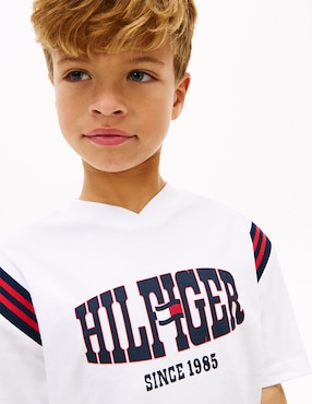 Playera Tommy Hilfiger manga corta para niño