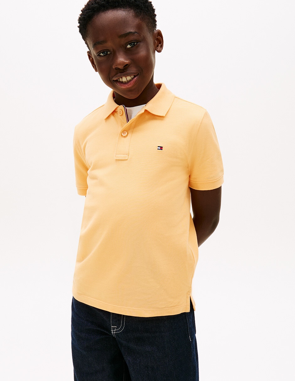 Playera tipo polo de algodón para niño